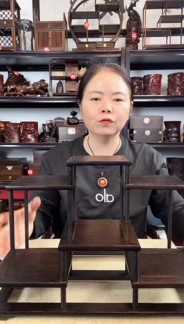 木黑六连老李红木工艺品
