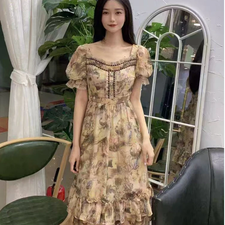 杏色黄色气质宫廷风重工连衣裙2024春秋新款高腰时尚显瘦气质裙子