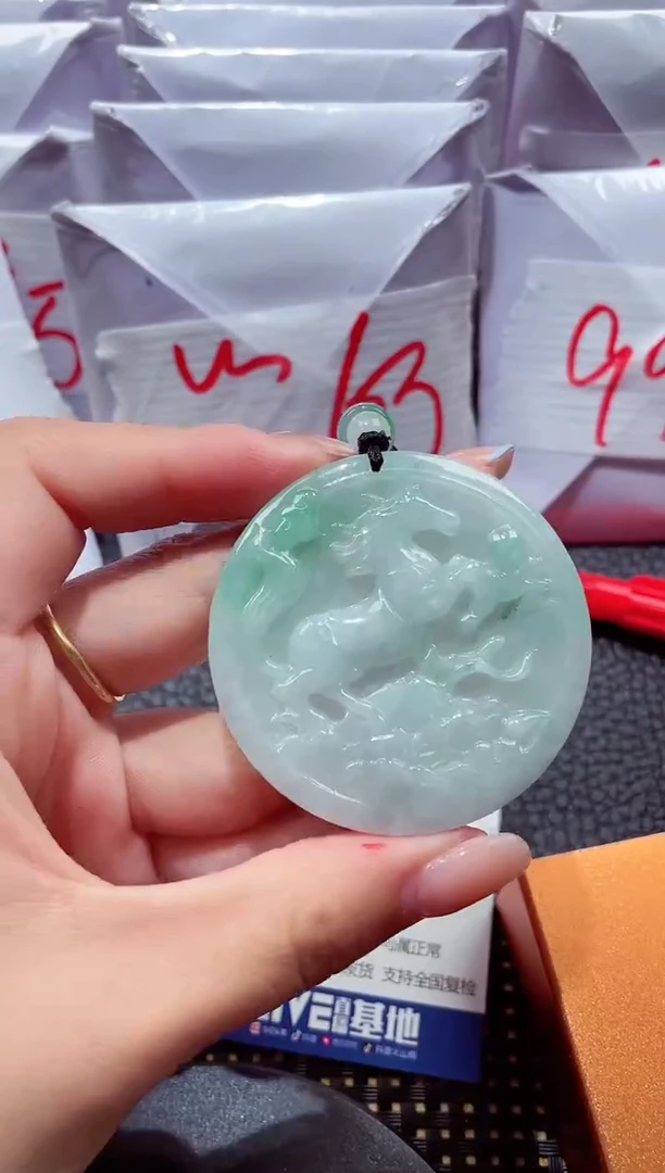 颈饰未镶嵌翡翠5