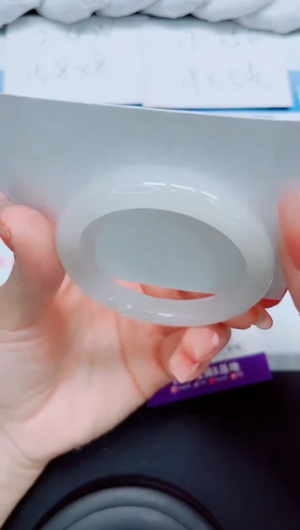 【闪购商品】石英质玉手镯合金139-52.7