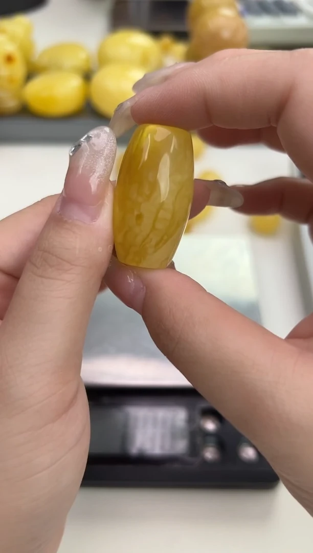 裸石琥珀未镶嵌琥珀蜜蜡吊坠