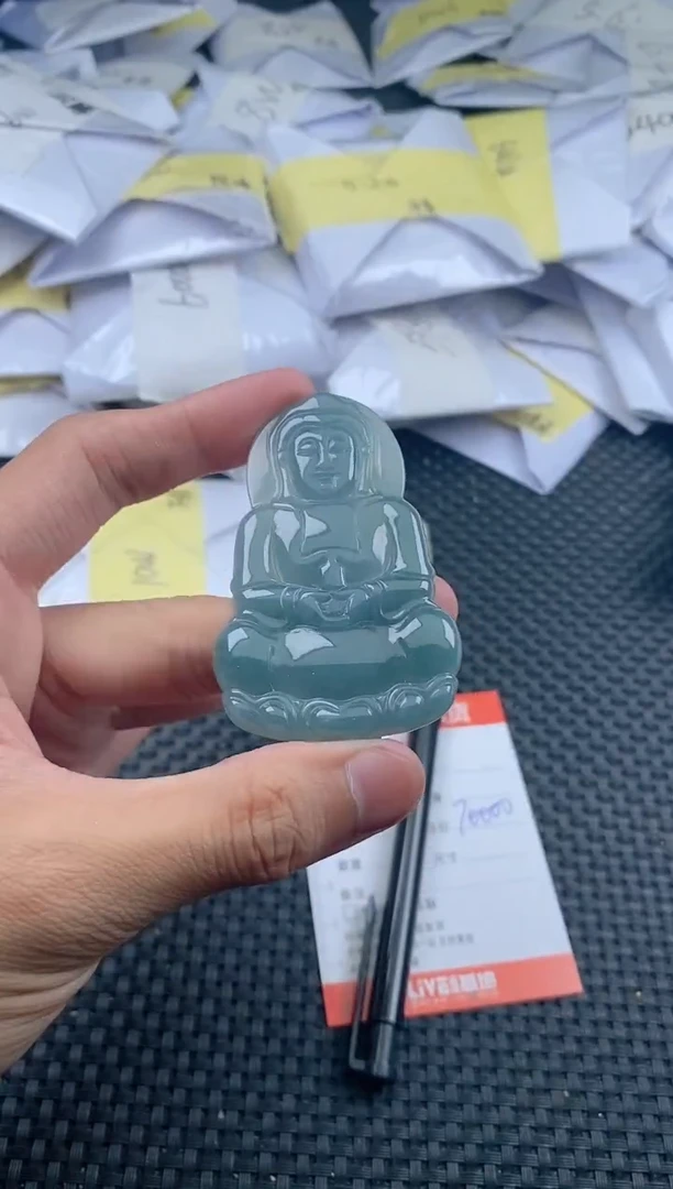 翡翠未镶嵌颈饰