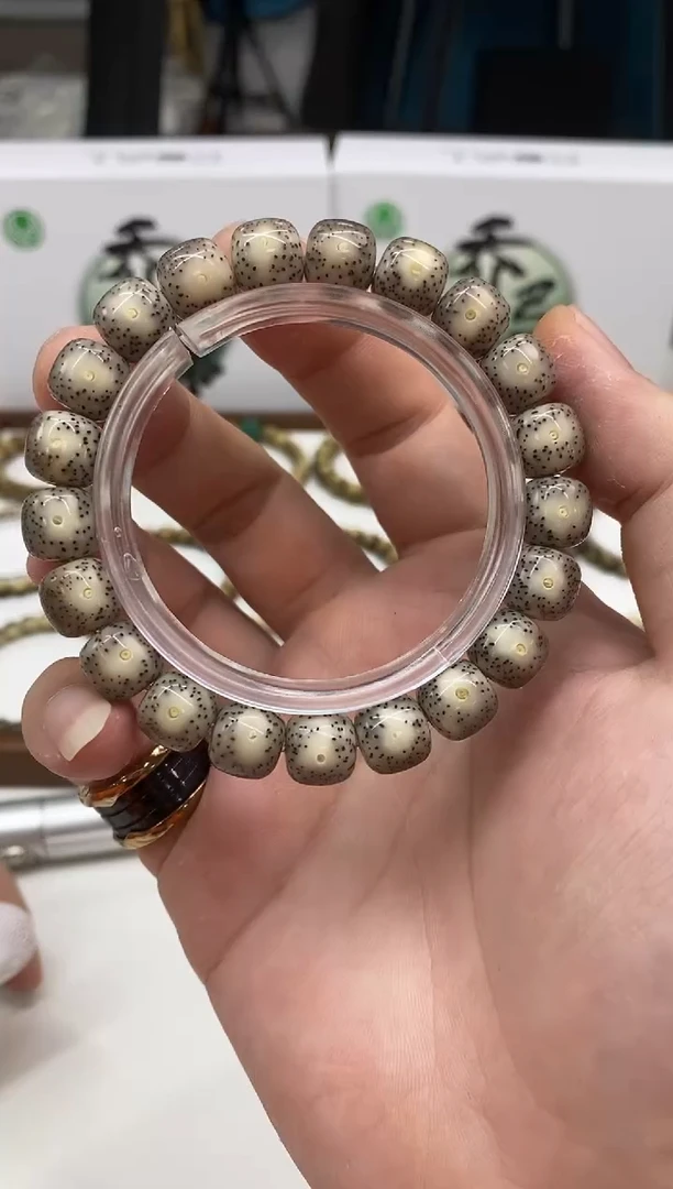 【闪购商品】星月菩提手串190 石玉料灰瞳 11*10mm