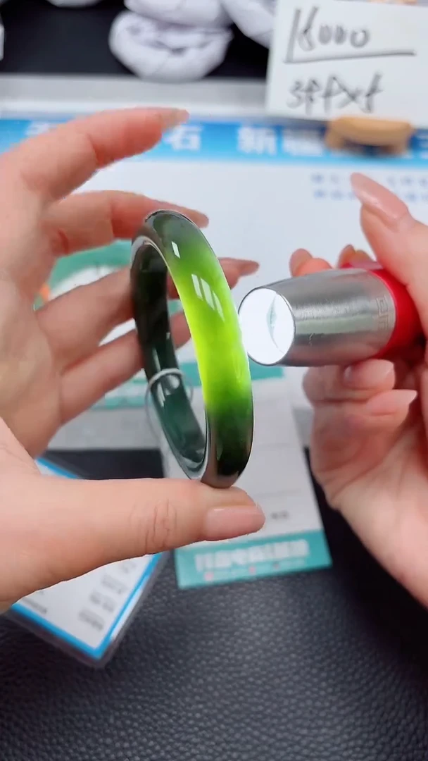 【闪购商品】和田玉手镯未镶嵌156