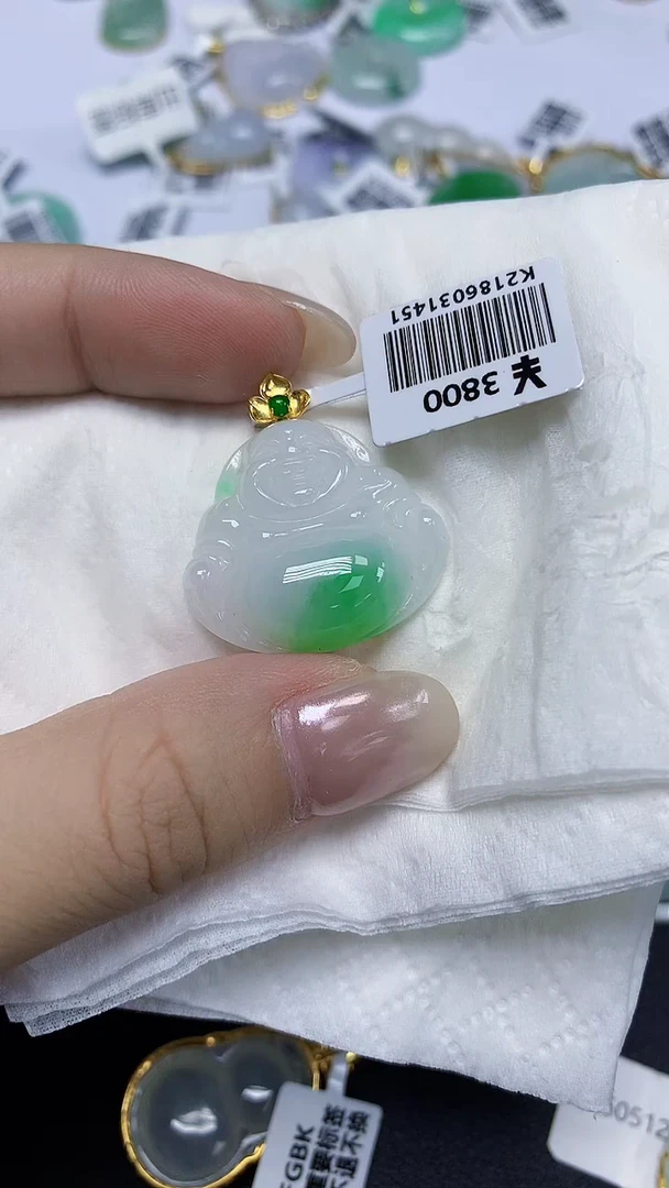 翡翠18K金镶嵌颈饰天然缅甸翡翠A货