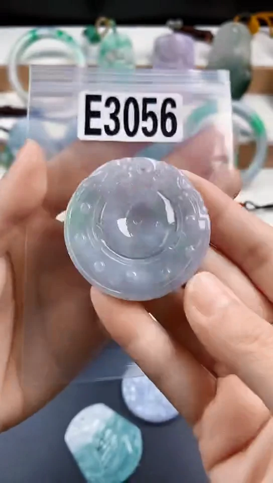 颈饰未镶嵌翡翠天然翡翠吊坠挂件
