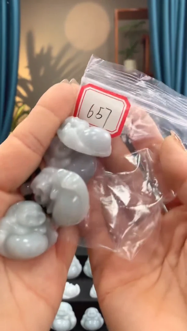 翡翠未镶嵌颈饰佛公657 多样性发一件