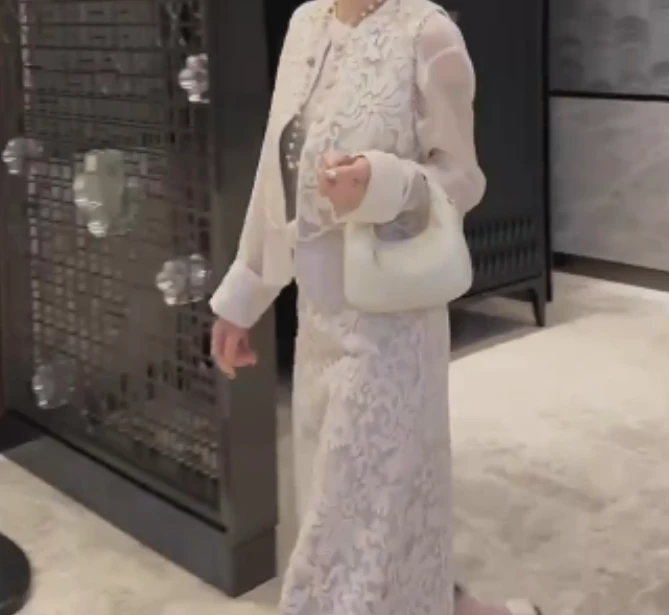 2025春季新款网红同款洋气减龄气质休闲马甲半身裙两件套cxisid