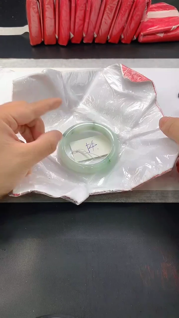翡翠手镯未镶嵌264