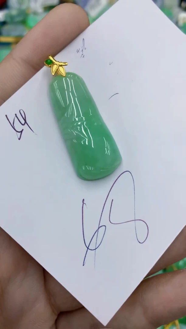 翡翠未镶嵌颈饰1111111111