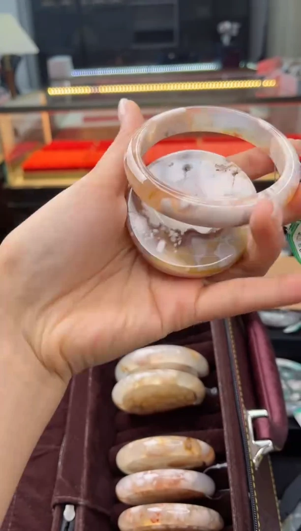 石英质玉手镯未镶嵌61圈口（赠送镯心）3503429