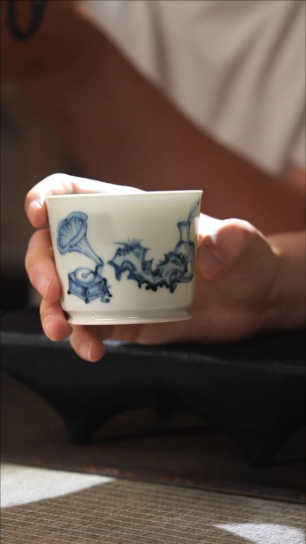 萧*善见堂王长根老师青花主人杯