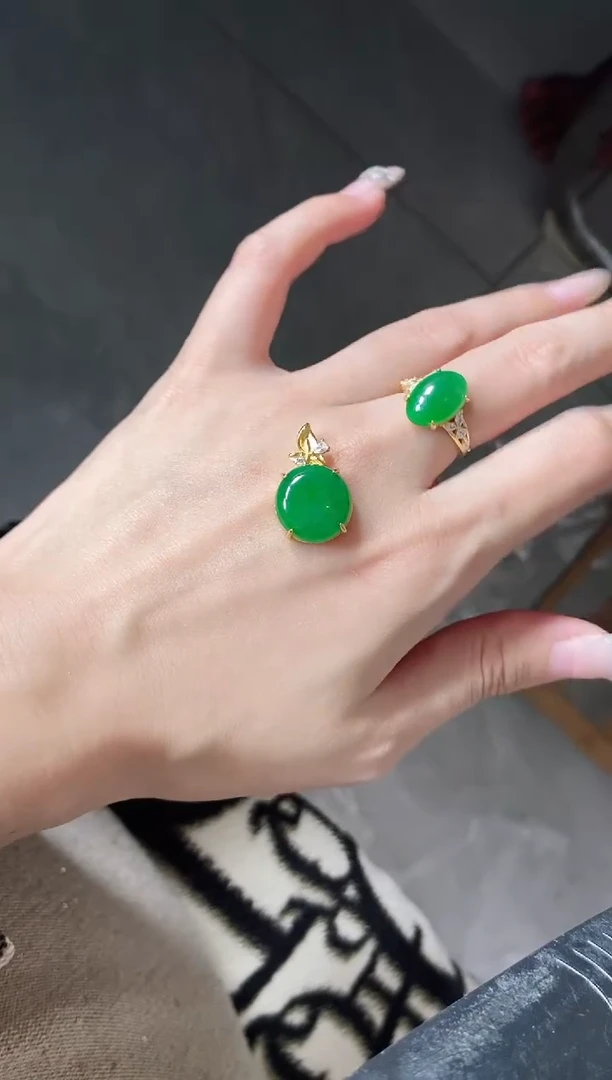 银S925镶嵌戒指翡翠51511