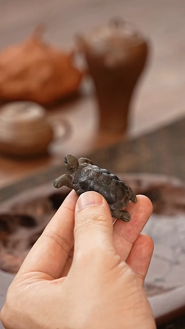 紫砂茶宠灰色小海龟茶宠