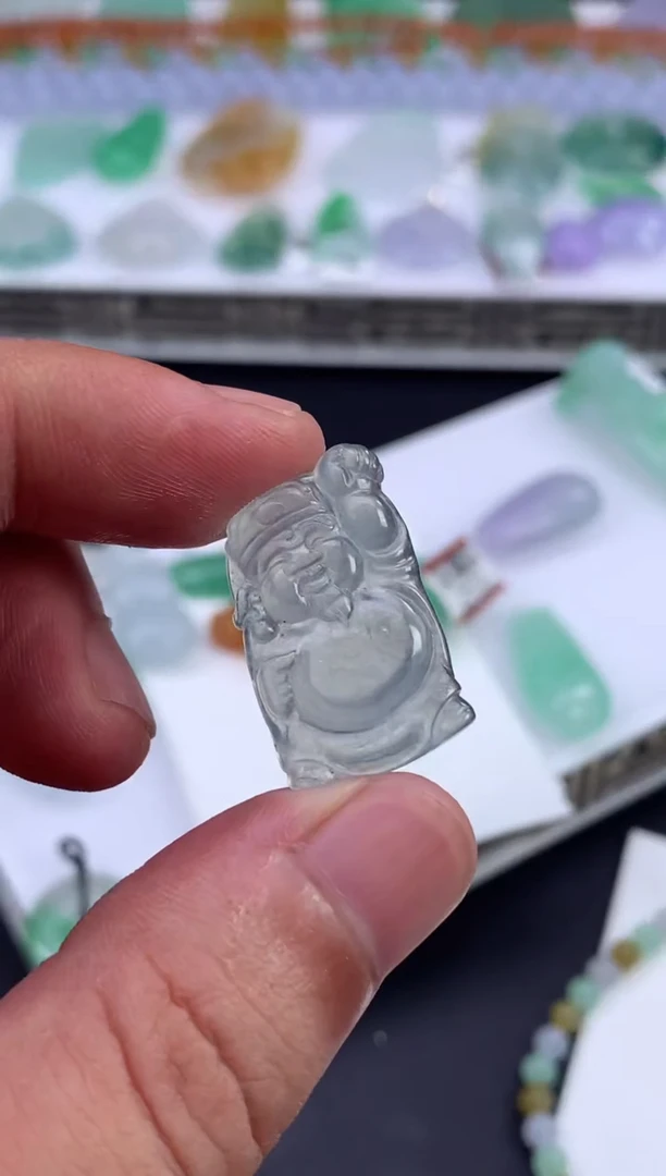 未镶嵌定制翡翠(**君翡翠