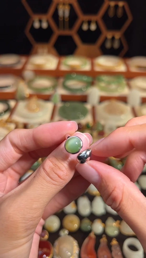 银S925镶嵌戒指和田玉福利