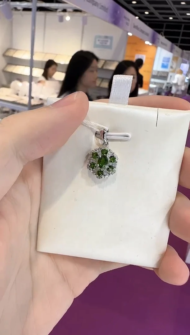 银S925镶嵌透辉石设计款3*6mm