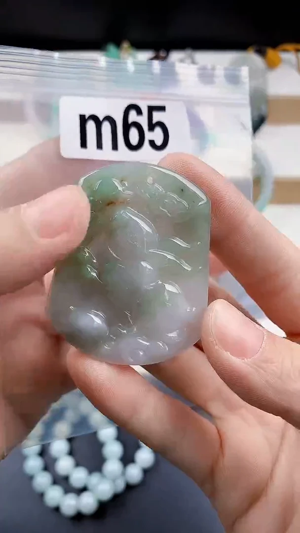 颈饰未镶嵌翡翠天然翡翠吊坠挂件