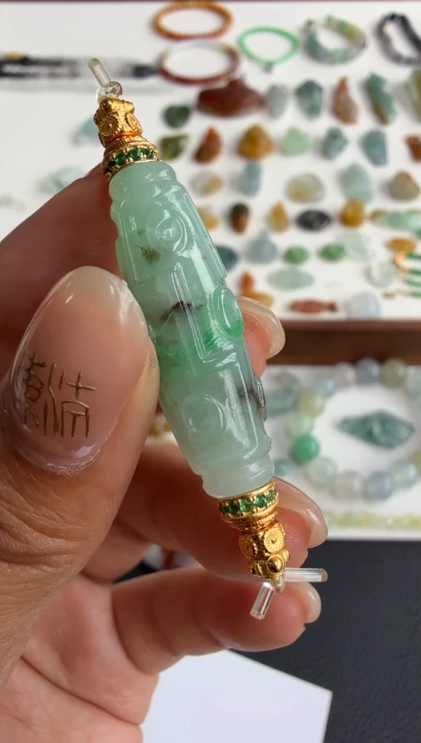 未镶嵌定制翡翠天珠