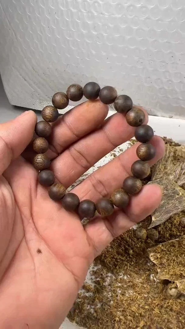 沉香手串手工沉香圆珠1.0多圈多样发一