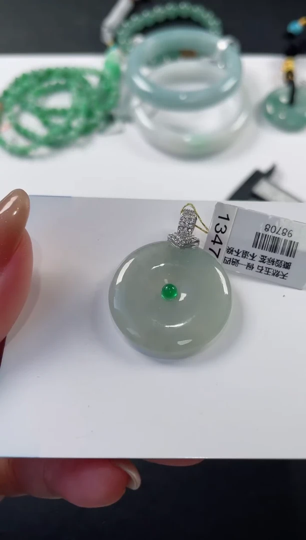 颈饰银S925镶嵌翡翠基地发货H 2679