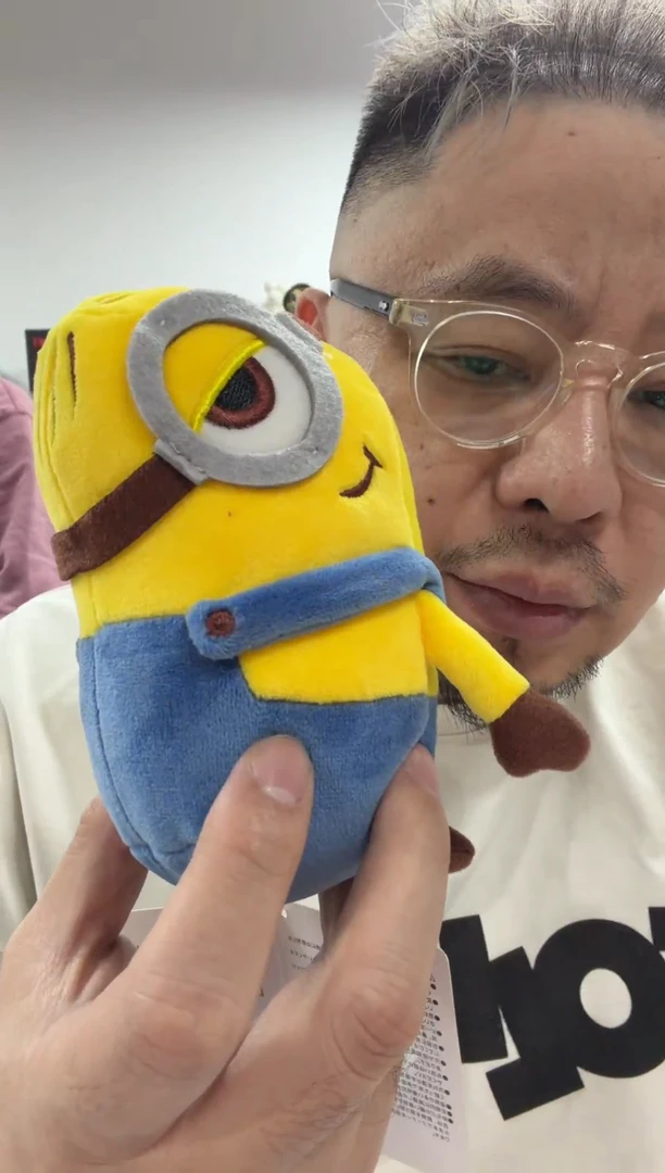 动态1环球影城小黄人一个