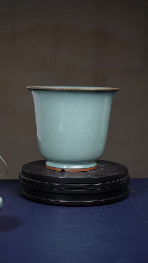 摆件君瓷宋钧天青金钟式
