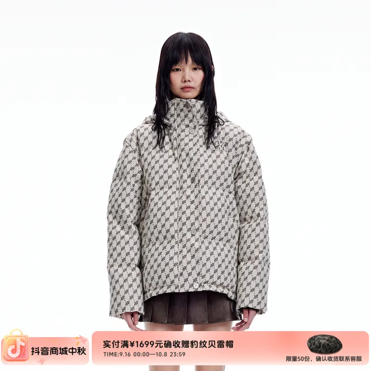REVAN芮范冬季新品设计师款高级感老花中长羽绒服RN90502302