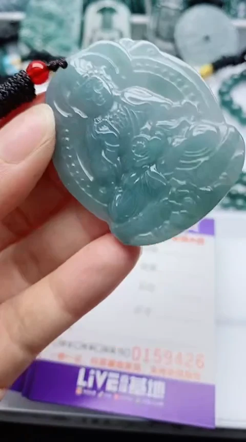 翡翠未镶嵌颈饰