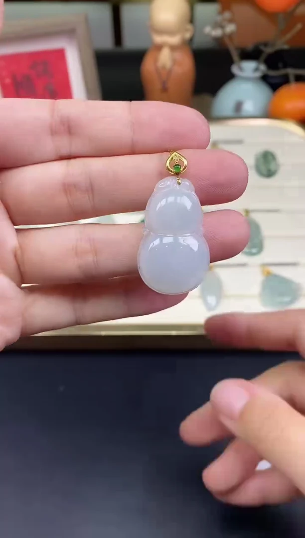 吊坠(不含链)18K金镶嵌翡翠葫芦18K金扣镶嵌@@CMT