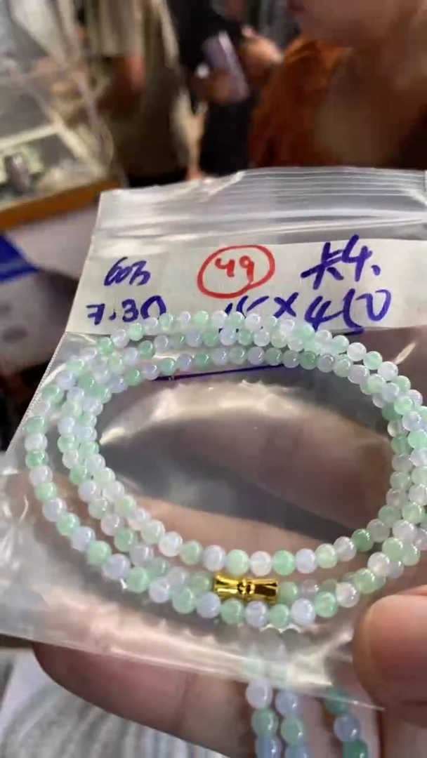 定制翡翠未镶嵌天然缅甸翡翠多样性