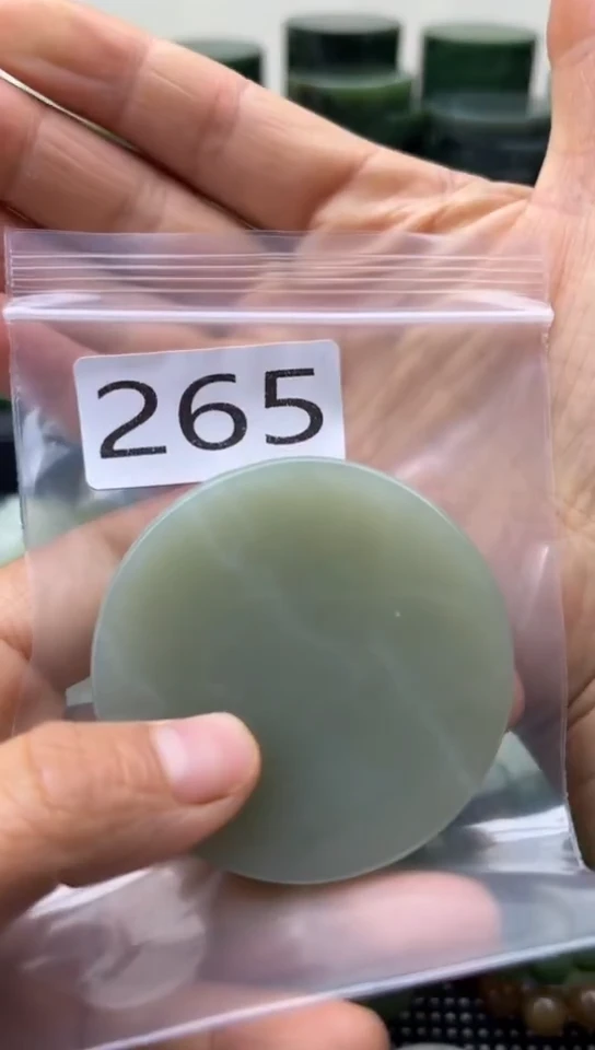 未镶嵌和田玉珠宝半成品镯芯