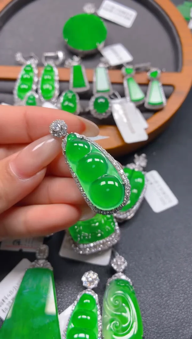 吊坠(不含链)银S925镶嵌翡翠1