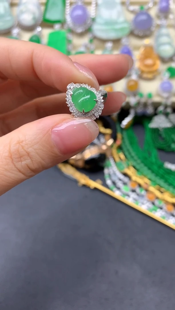 【闪购商品】翡翠戒指18K金镶嵌388中国好珍宝