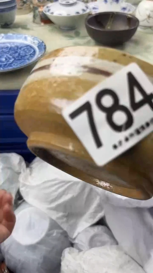 倚***石784  瓷器