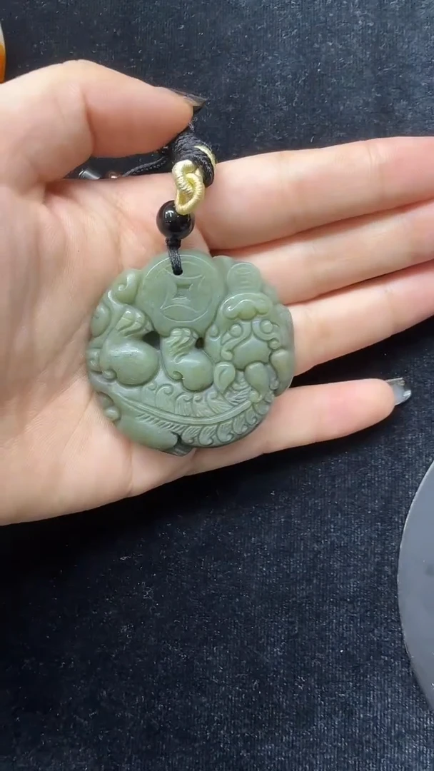 和田玉未镶嵌吊坠(不含链)326