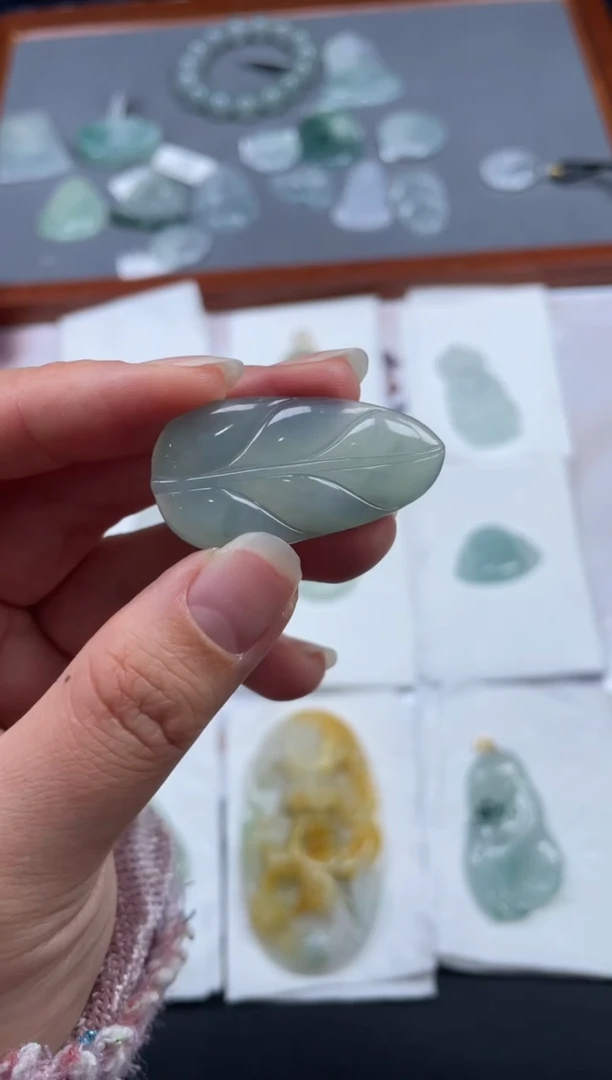 【闪购商品】定制翡翠未镶嵌01-17HDJT0133205