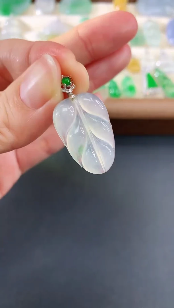 吊坠(不含链)18K金镶嵌翡翠23|1680