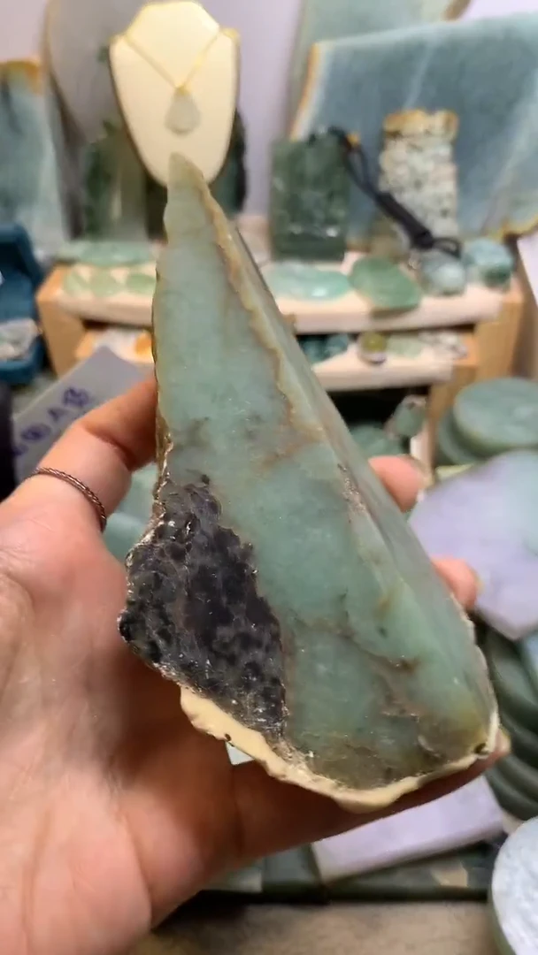 【闪购商品】翡翠挂件未镶嵌缅甸A货翡翠，没有运费险