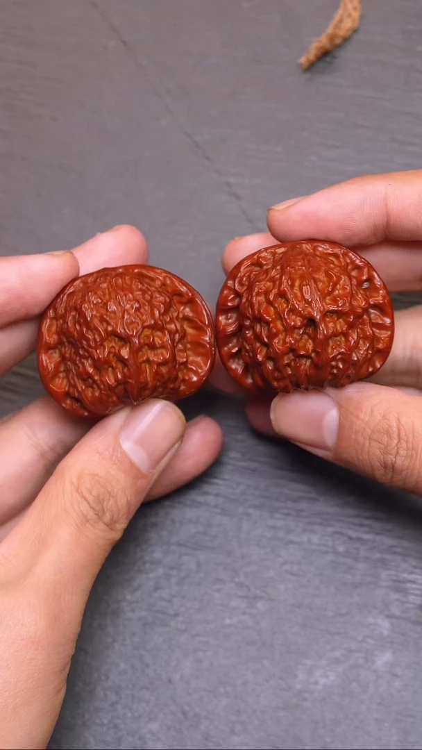 【闪购商品】橄榄核吊坠三角白核桃回血