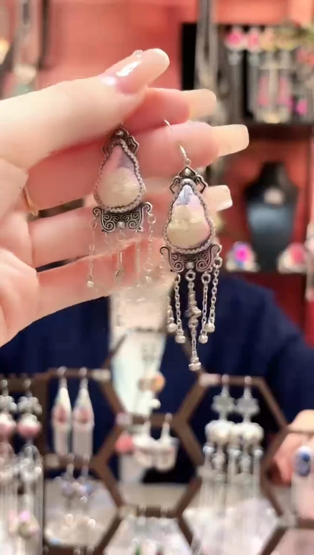 织绣云织谣民族风精美饰品 148