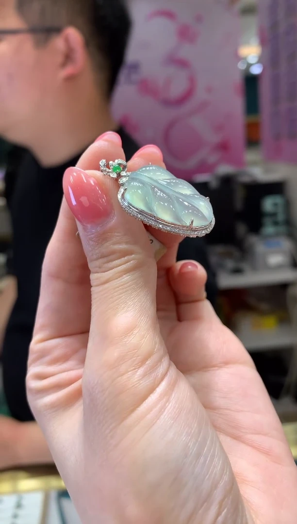 【闪购商品】翡翠颈饰18K金镶嵌|不退不换