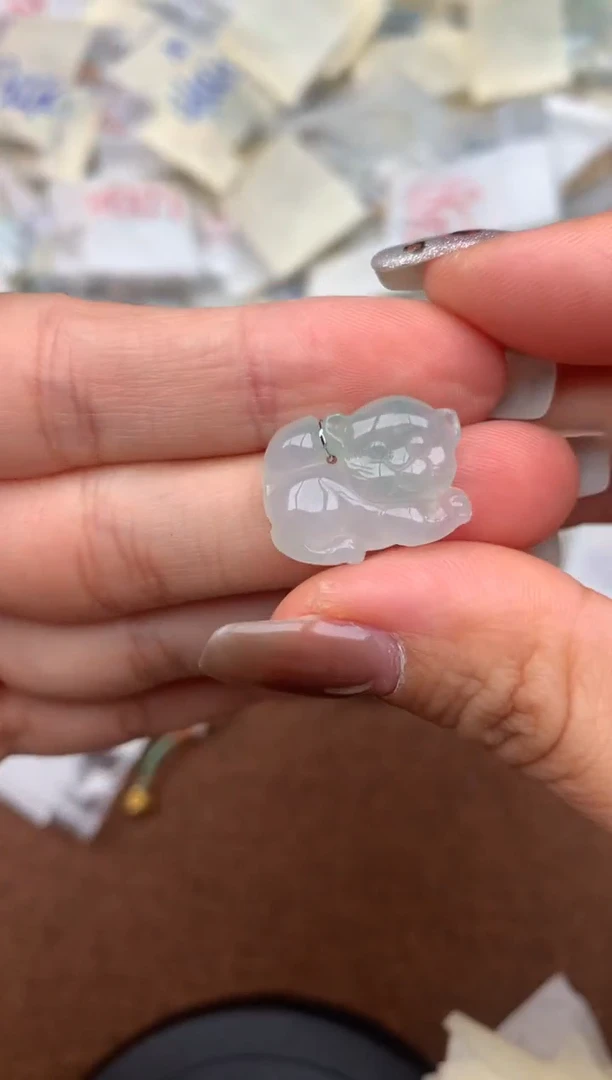 未镶嵌挂件翡翠—