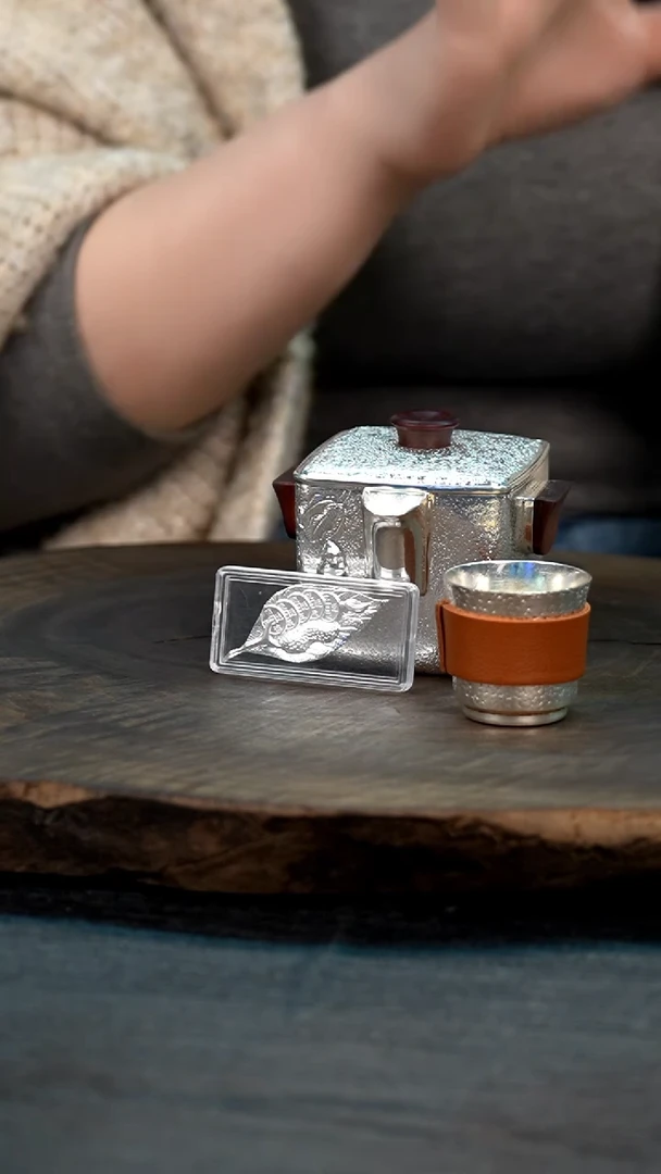 【闪购商品】手工锤纹银手抓壶+2杯子+银叶