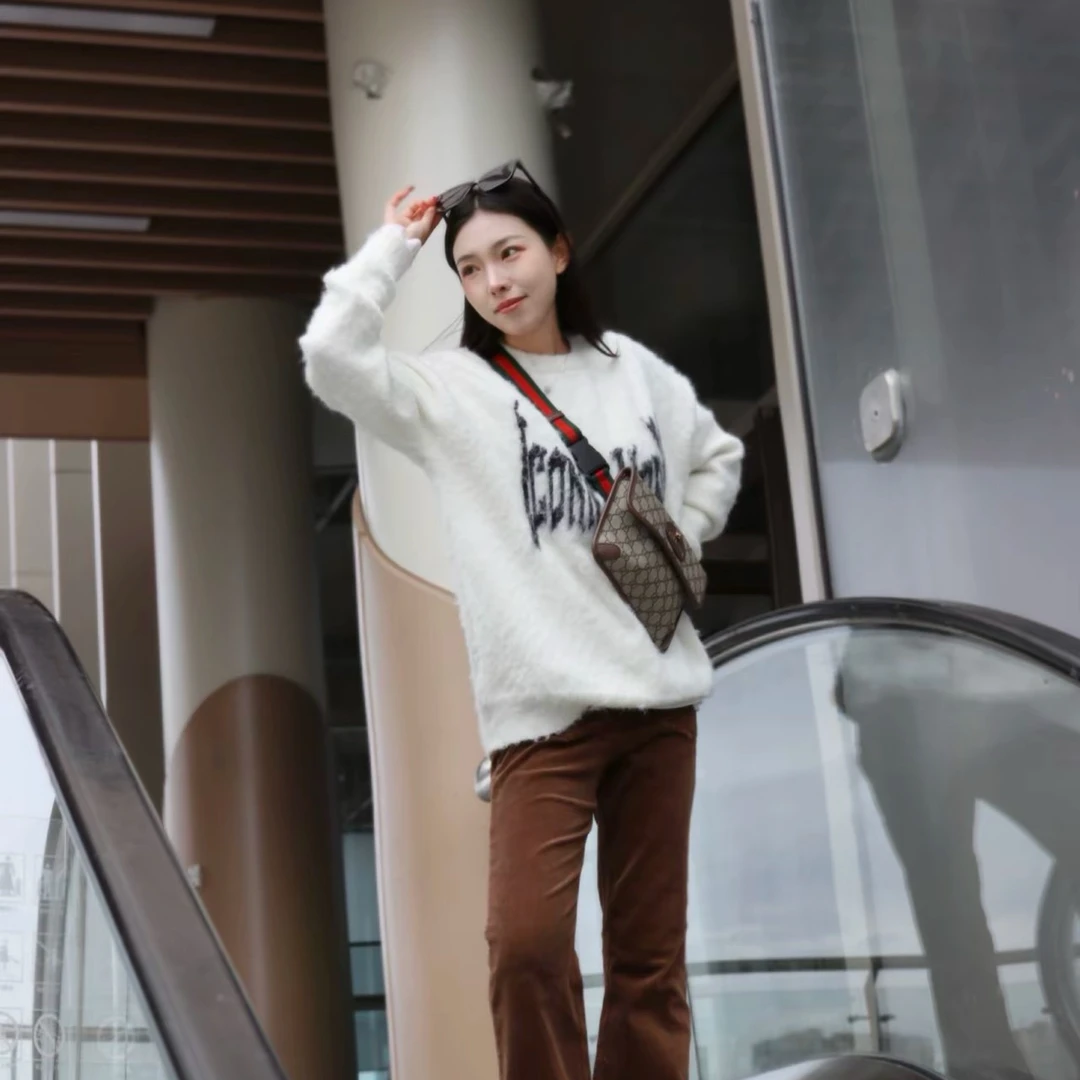 时尚潮流 男女同款斜挎虎头包