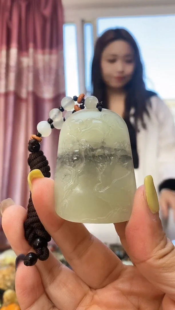 未镶嵌岫玉吊坠