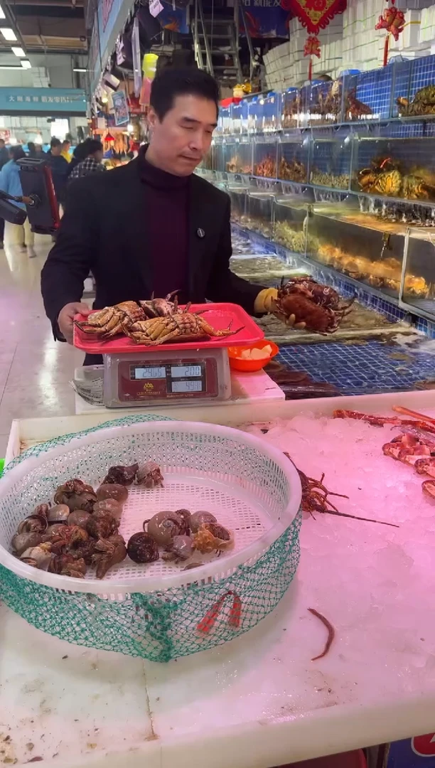 中国大陆断氧面包蟹2只加蟹爪4.3斤