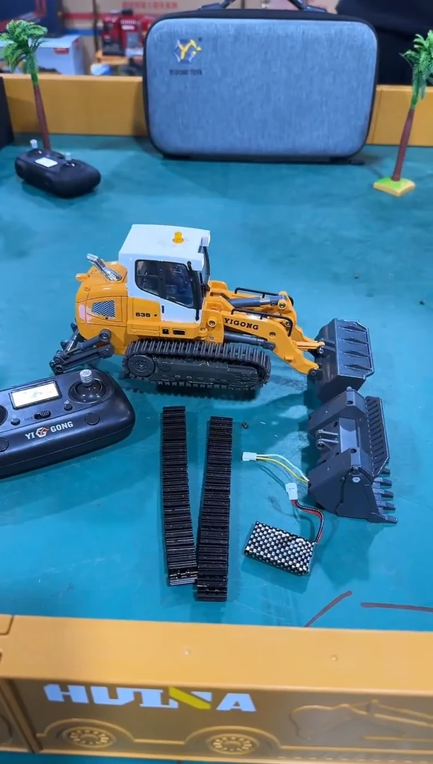 亿工1：50推土机636+开合斗双履带双电