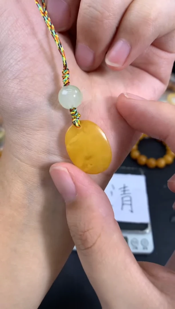 蜜蜡未镶嵌珠宝奇石1