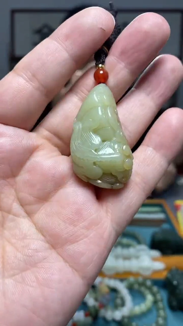 颈饰未镶嵌和田玉2